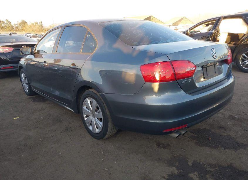 Photo 3 of 2014 Volkswagen Jetta 2.0L S (VIN 3VW2K7AJXEM237468)