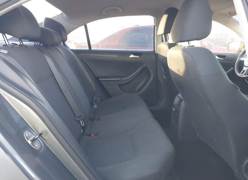 Photo 8 of 2014 Volkswagen Jetta 2.0L S (VIN 3VW2K7AJXEM237468)