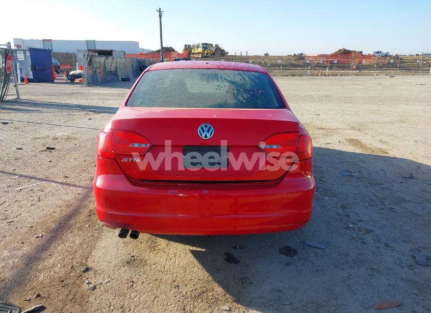 Photo 16 of 2014 Volkswagen Jetta 2.0L S (VIN 3VW2K7AJXEM255579)