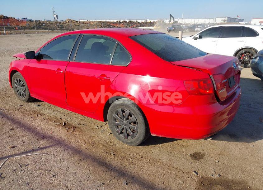 Photo 3 of 2014 Volkswagen Jetta 2.0L S (VIN 3VW2K7AJXEM255579)