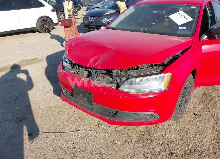 Photo 6 of 2014 Volkswagen Jetta 2.0L S (VIN 3VW2K7AJXEM255579)