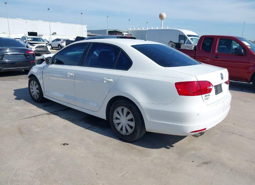 Photo 3 of 2014 Volkswagen Jetta 2.0L S (VIN 3VW2K7AJXEM368450)