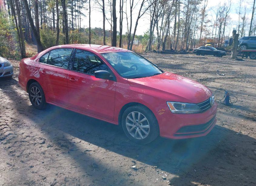 2015 Volkswagen Jetta 2.0L S (VIN 3VW2K7AJXFM203807) main photo