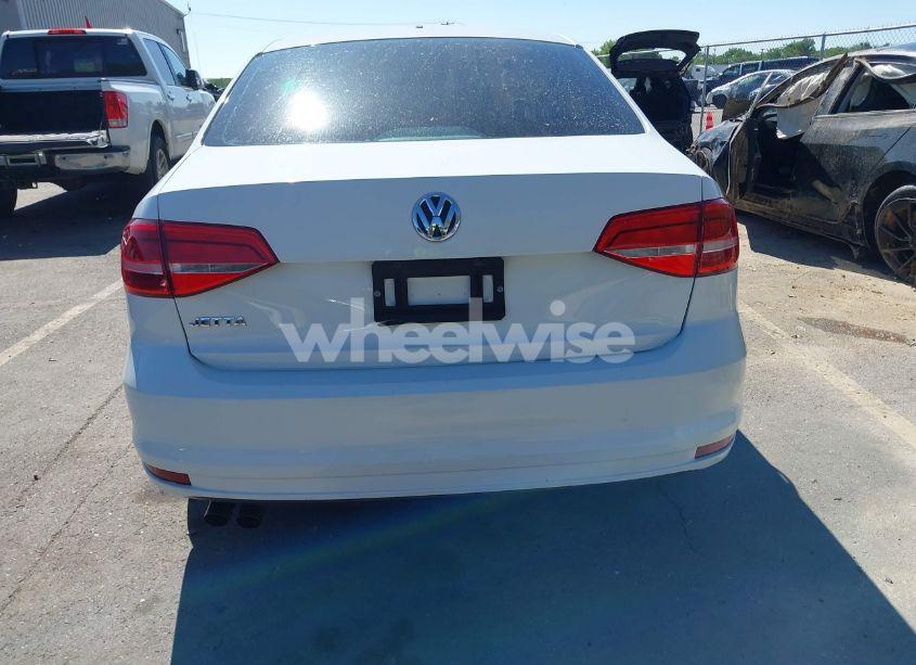 Photo 16 of 2015 Volkswagen Jetta 2.0L S (VIN 3VW2K7AJXFM224608)