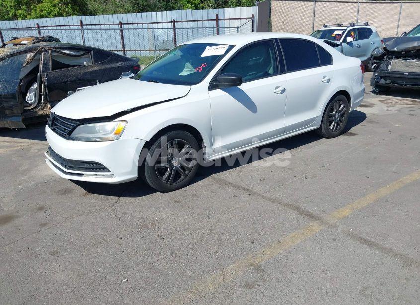 Photo 2 of 2015 Volkswagen Jetta 2.0L S (VIN 3VW2K7AJXFM224608)