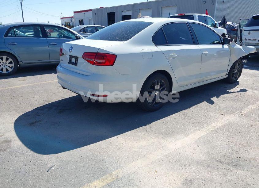 Photo 4 of 2015 Volkswagen Jetta 2.0L S (VIN 3VW2K7AJXFM224608)