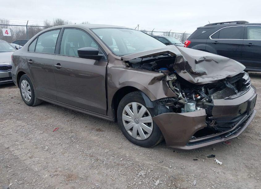 2015 Volkswagen Jetta 2.0L S (VIN 3VW2K7AJXFM401593) main photo