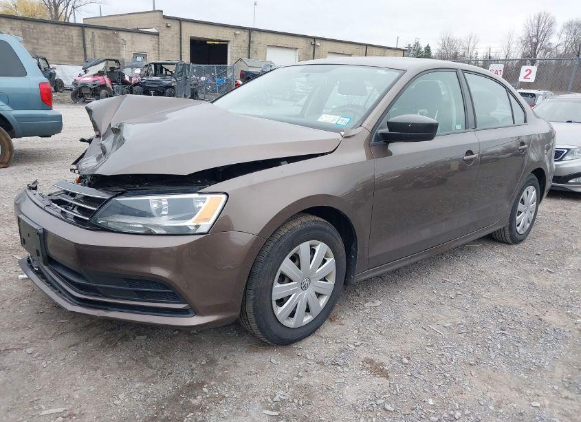 Photo 2 of 2015 Volkswagen Jetta 2.0L S (VIN 3VW2K7AJXFM401593)
