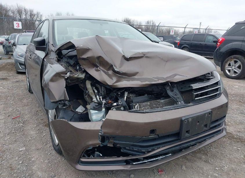 Photo 6 of 2015 Volkswagen Jetta 2.0L S (VIN 3VW2K7AJXFM401593)