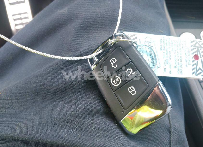 Photo 11 of 2025 Volkswagen Jetta GLI 2.0T AUTOBAHN (VIN 3VW2T7BUXSM022402)