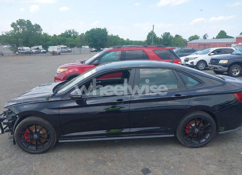 Photo 15 of 2025 Volkswagen Jetta GLI 2.0T AUTOBAHN (VIN 3VW2T7BUXSM022402)