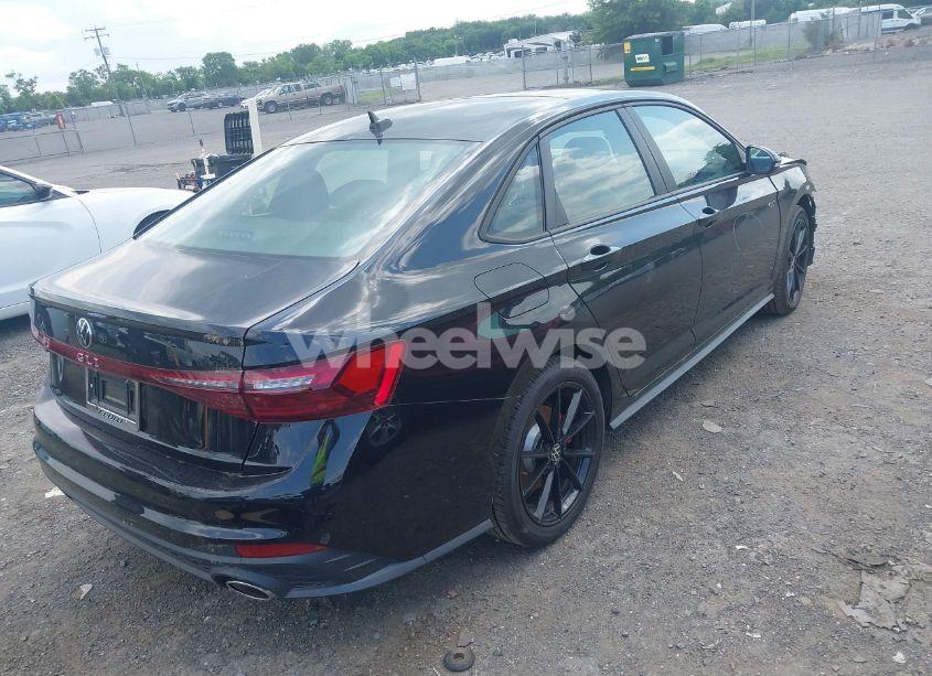 Photo 4 of 2025 Volkswagen Jetta GLI 2.0T AUTOBAHN (VIN 3VW2T7BUXSM022402)