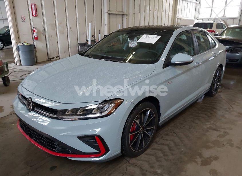 Photo 2 of 2025 Volkswagen Jetta GLI 2.0T AUTOBAHN (VIN 3VW2T7BUXSM033304)