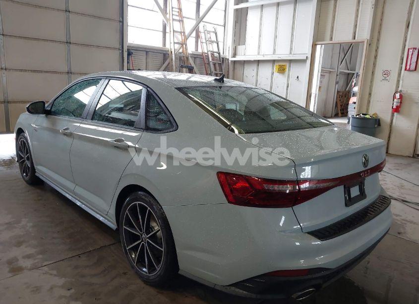 Photo 3 of 2025 Volkswagen Jetta GLI 2.0T AUTOBAHN (VIN 3VW2T7BUXSM033304)