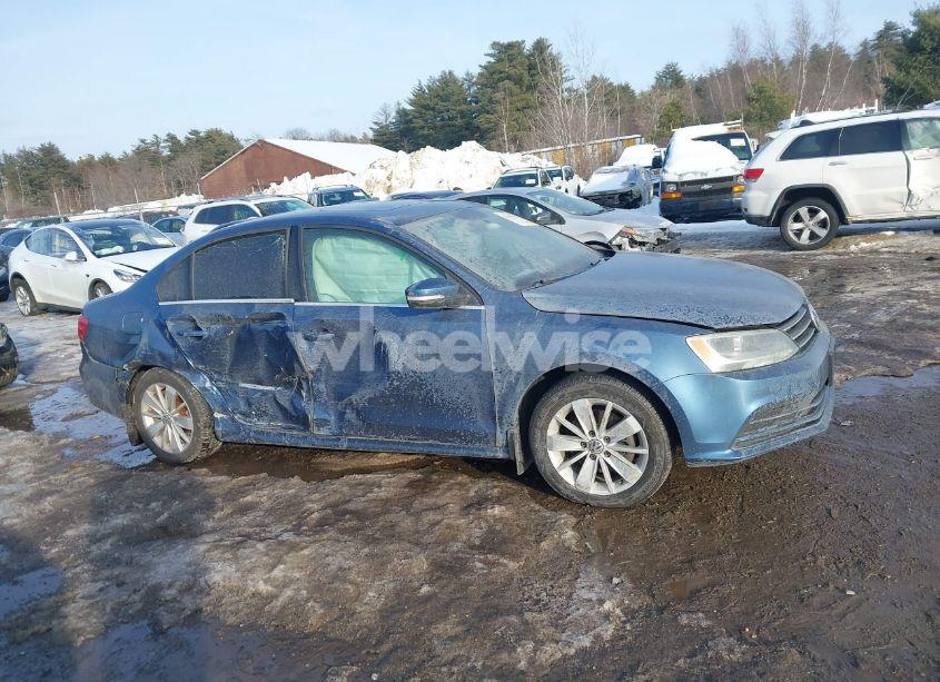 Photo 13 of 2015 Volkswagen Jetta 2.0L TDI SE (VIN 3VW3A7AJ0FM293878)