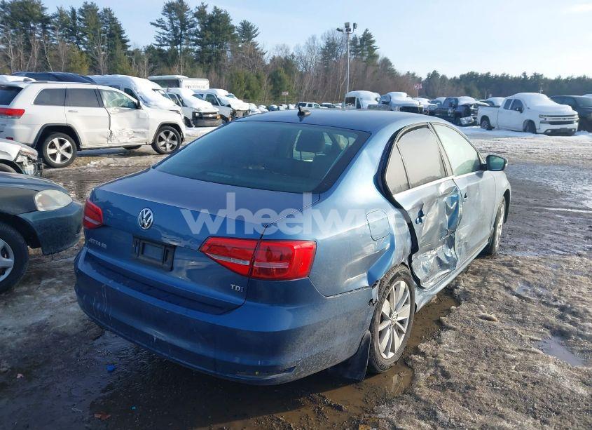 Photo 4 of 2015 Volkswagen Jetta 2.0L TDI SE (VIN 3VW3A7AJ0FM293878)
