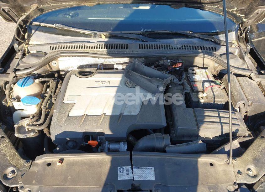 Photo 10 of 2012 Volkswagen Jetta 2.0L TDI (VIN 3VW3L7AJ0CM409148)