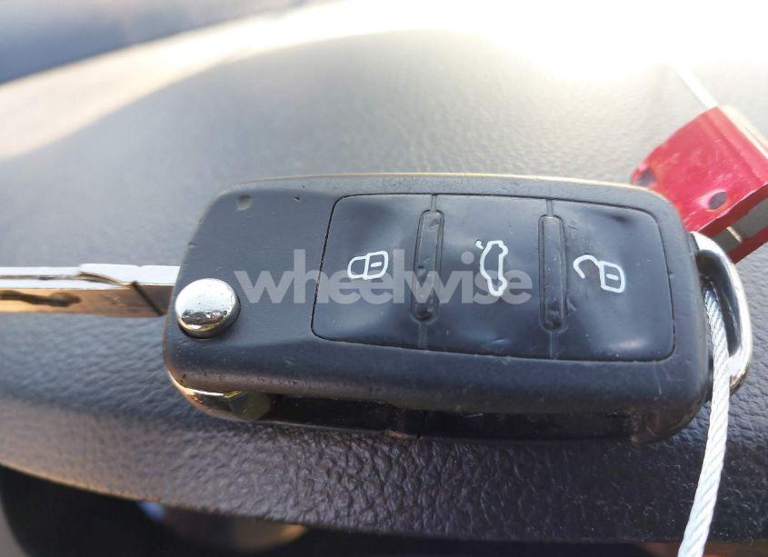 Photo 11 of 2012 Volkswagen Jetta 2.0L TDI (VIN 3VW3L7AJ0CM409148)