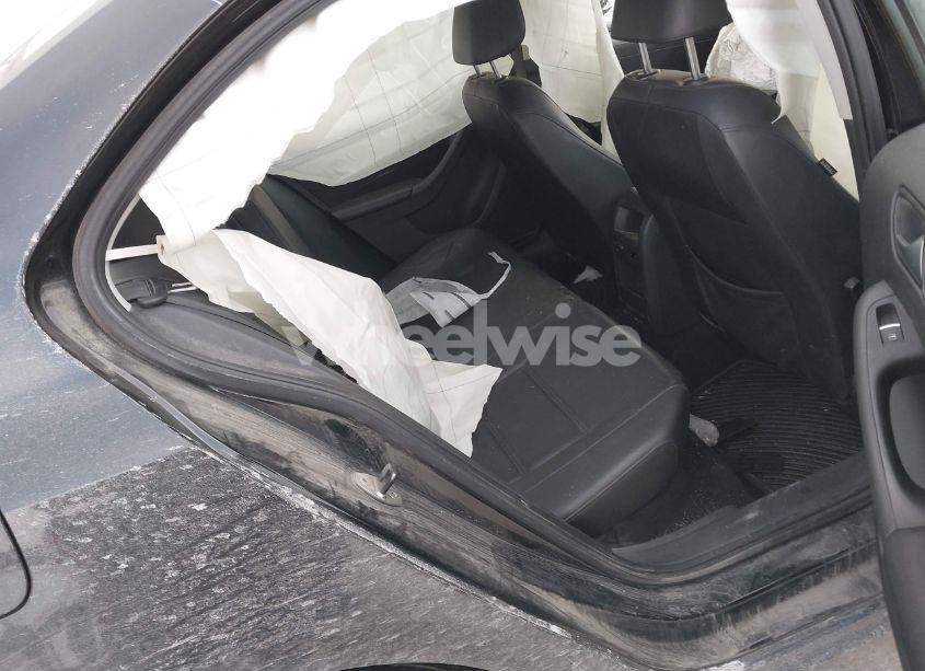 Photo 8 of 2014 Volkswagen Jetta 2.0L TDI (VIN 3VW3L7AJ0EM303737)