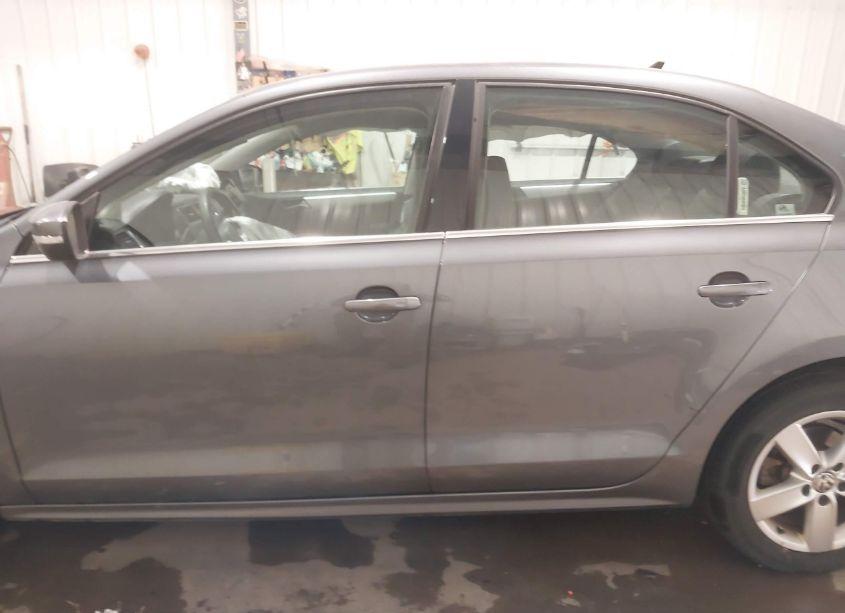 Photo 14 of 2012 Volkswagen Jetta 2.0L TDI (VIN 3VW3L7AJ1CM043328)