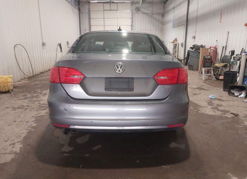 Photo 16 of 2012 Volkswagen Jetta 2.0L TDI (VIN 3VW3L7AJ1CM043328)