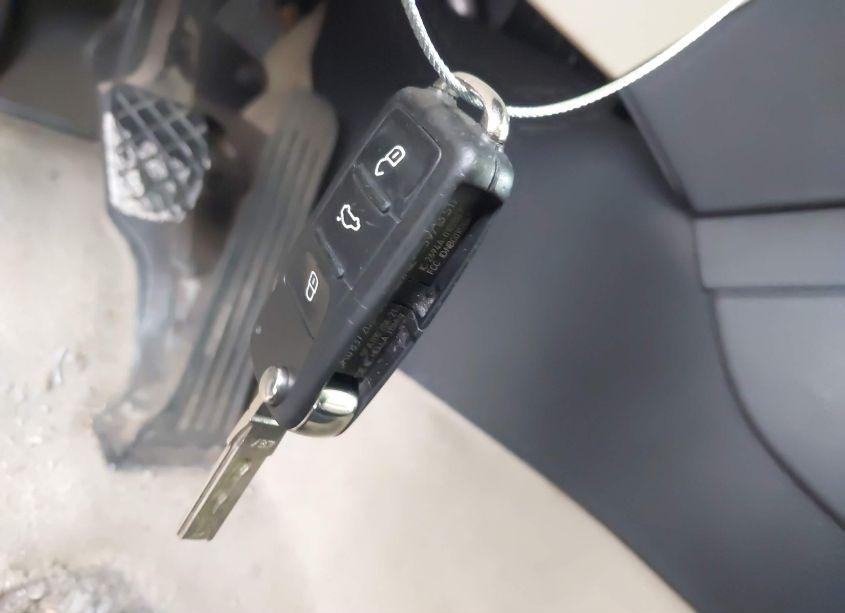 Photo 11 of 2014 Volkswagen Jetta 2.0L TDI (VIN 3VW3L7AJ1EM425801)