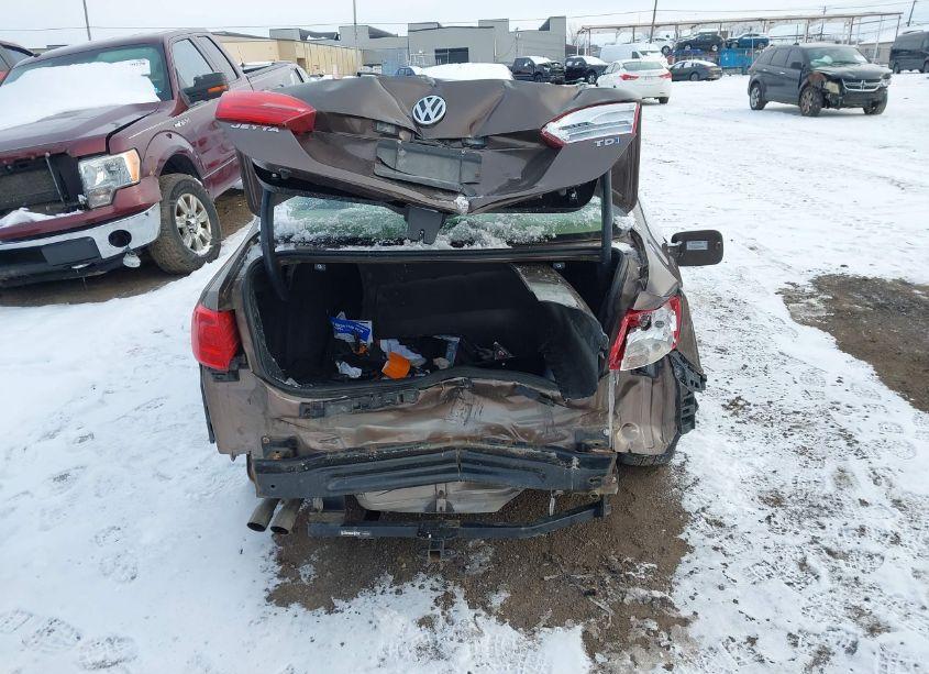 Photo 6 of 2013 Volkswagen Jetta 2.0L TDI (VIN 3VW3L7AJ3DM286771)