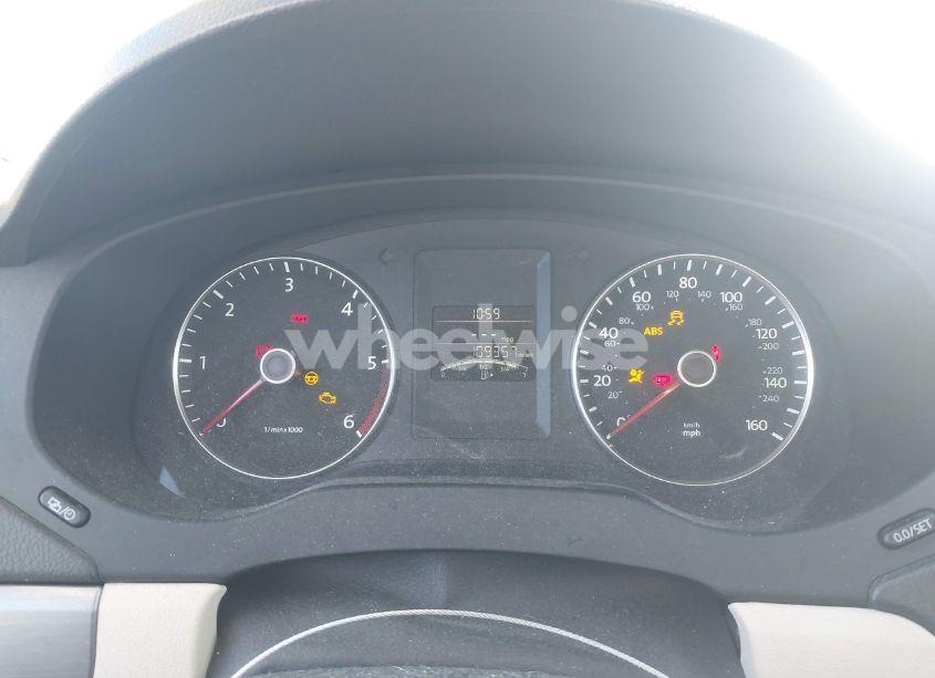 Photo 7 of 2013 Volkswagen Jetta 2.0L TDI (VIN 3VW3L7AJ3DM363705)