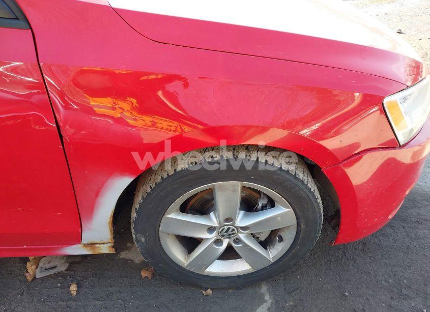 Photo 16 of 2011 Volkswagen Jetta 2.0L TDI (VIN 3VW3L7AJ4BM072188)