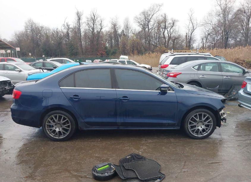 Photo 13 of 2014 Volkswagen Jetta 2.0L TDI (VIN 3VW3L7AJ5EM360161)