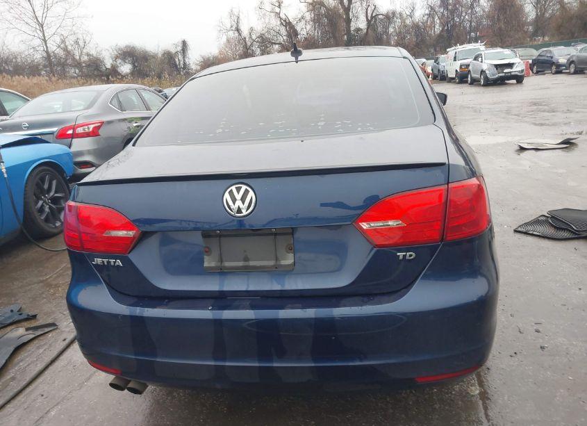 Photo 16 of 2014 Volkswagen Jetta 2.0L TDI (VIN 3VW3L7AJ5EM360161)