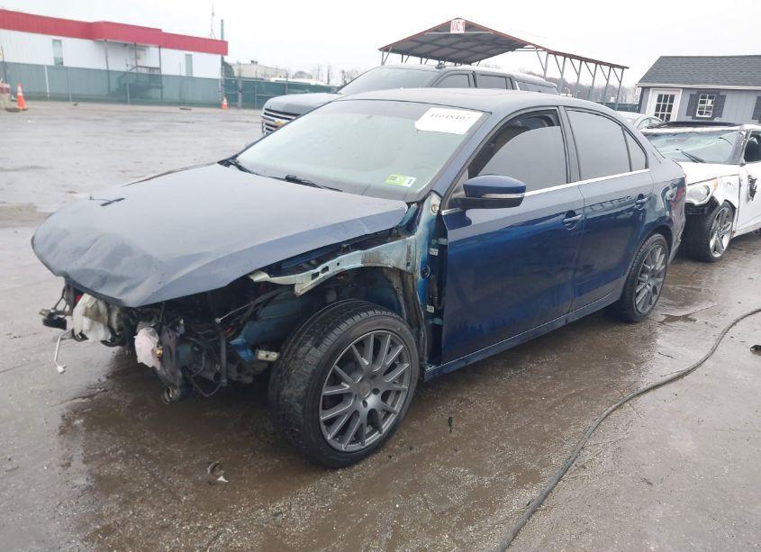 Photo 2 of 2014 Volkswagen Jetta 2.0L TDI (VIN 3VW3L7AJ5EM360161)