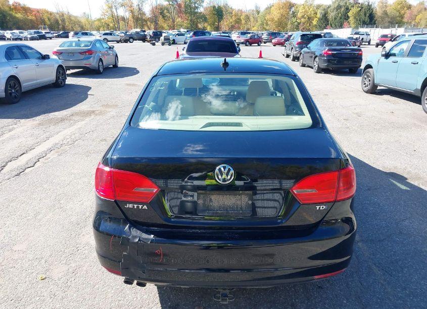 Photo 16 of 2014 Volkswagen Jetta 2.0L TDI (VIN 3VW3L7AJ5EM386260)