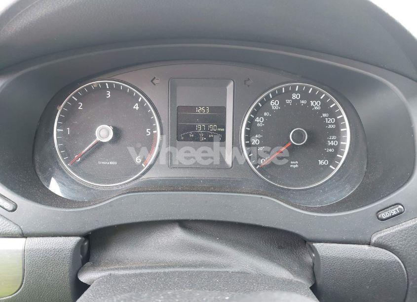 Photo 7 of 2013 Volkswagen Jetta 2.0L TDI (VIN 3VW3L7AJ6DM365626)