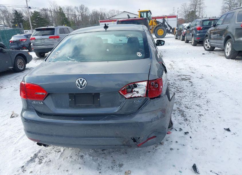 Photo 17 of 2014 Volkswagen Jetta 2.0L TDI (VIN 3VW3L7AJ6EM372769)