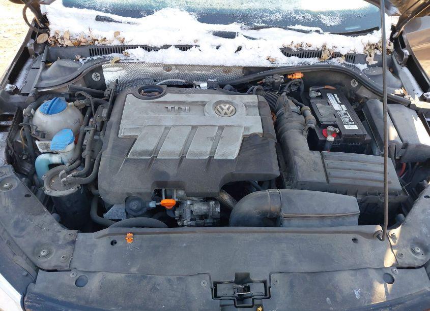 Photo 10 of 2013 Volkswagen Jetta 2.0L TDI (VIN 3VW3L7AJ7DM249688)