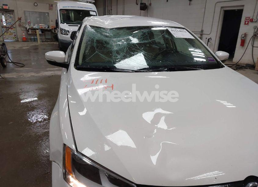 Photo 18 of 2012 Volkswagen Jetta 2.0L TDI (VIN 3VW3L7AJ9CM409388)