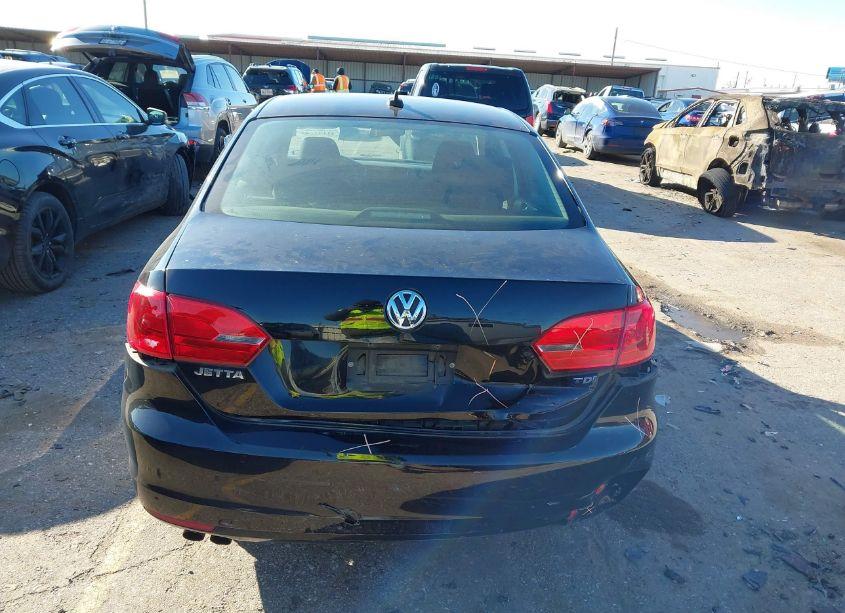 Photo 16 of 2014 Volkswagen Jetta 2.0L TDI VALUE EDITION (VIN 3VW3L7AJXEM433511)