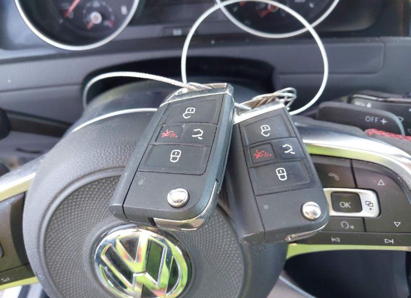 Photo 11 of 2017 Volkswagen Golf GTI SE 4-DOOR (VIN 3VW447AU0HM008945)