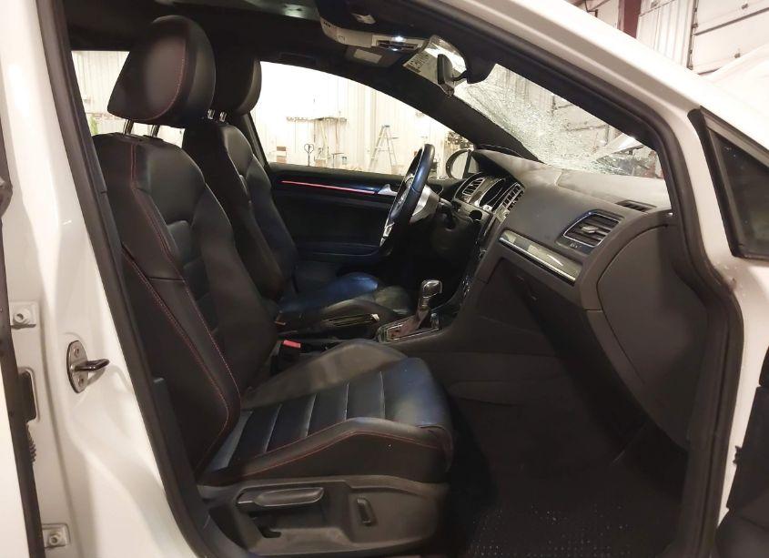 Photo 5 of 2017 Volkswagen Golf GTI SE 4-DOOR (VIN 3VW447AU0HM008945)