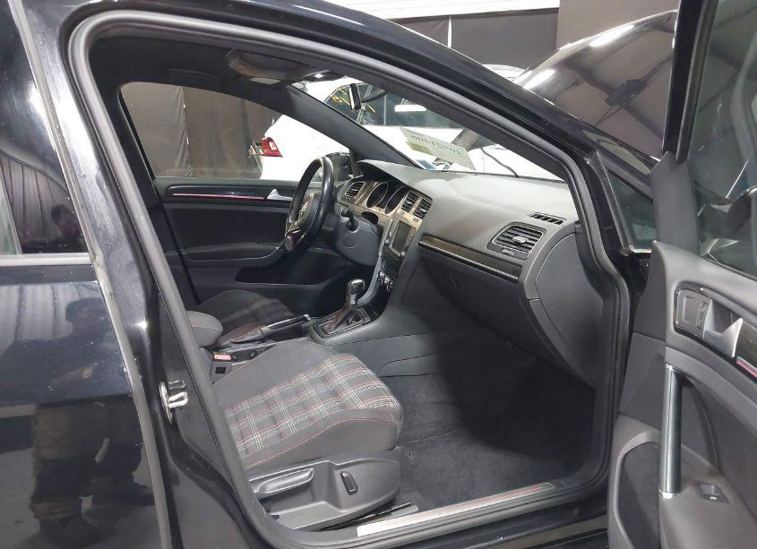 Photo 5 of 2017 Volkswagen Golf GTI AUTOBAHN 4-DOOR/S 4-DOOR/SE 4-DOOR/SPORT 4-DOOR (VIN 3VW447AU0HM068983)