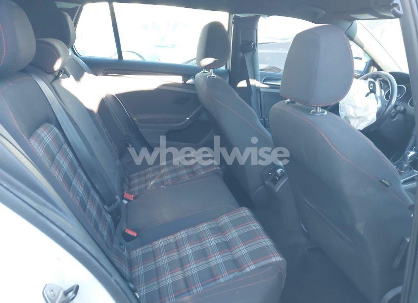 Photo 8 of 2017 Volkswagen Golf GTI AUTOBAHN 4-DOOR/S 4-DOOR/SE 4-DOOR/SPORT 4-DOOR (VIN 3VW447AU1HM020652)