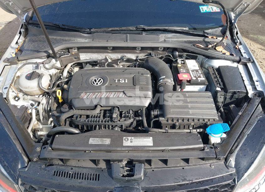 Photo 10 of 2016 Volkswagen Golf GTI AUTOBAHN W/PERFORMANCE PACKAGE 4-DOOR (VIN 3VW447AU3GM018142)