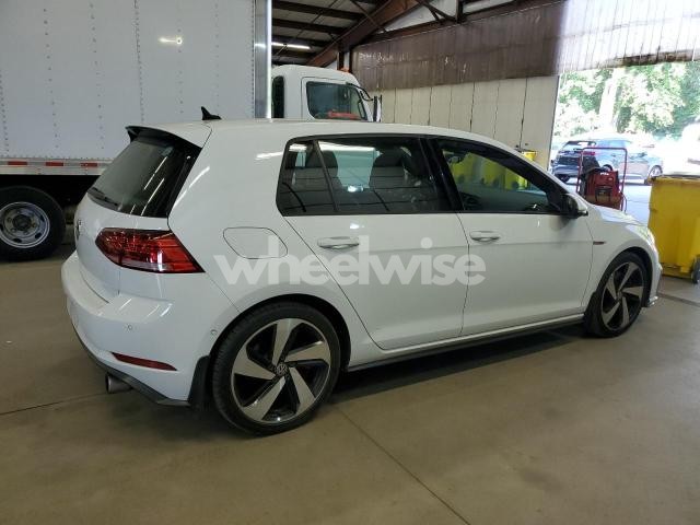 2018 VOLKSWAGEN GTI S/SE (VIN 3VW447AU3JM271291) main photo