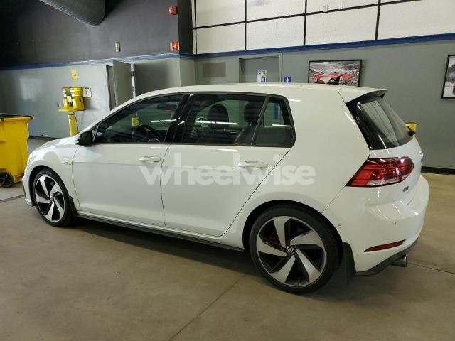 Photo 6 of 2018 VOLKSWAGEN GTI S/SE (VIN 3VW447AU3JM271291)