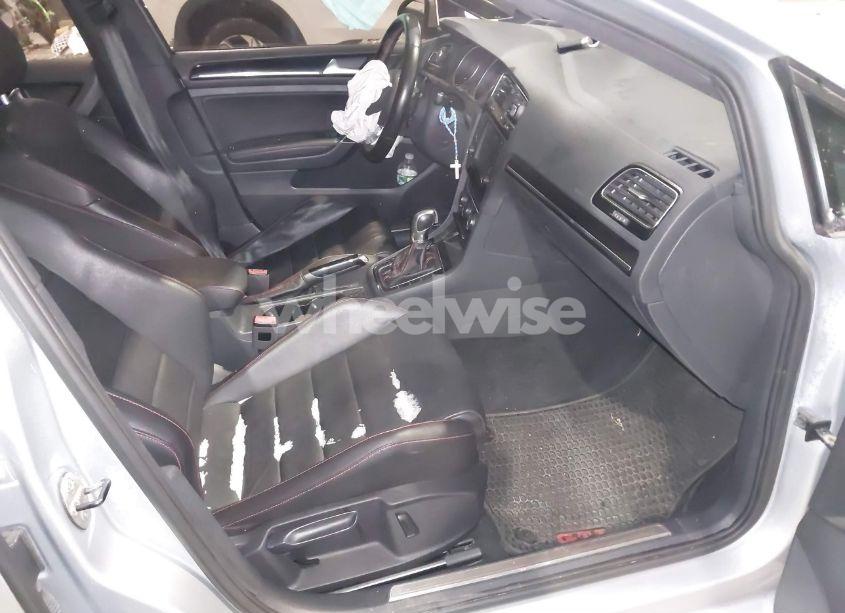 Photo 5 of 2017 Volkswagen Golf GTI AUTOBAHN 4-DOOR/S 4-DOOR/SE 4-DOOR/SPORT 4-DOOR (VIN 3VW447AU4HM042466)