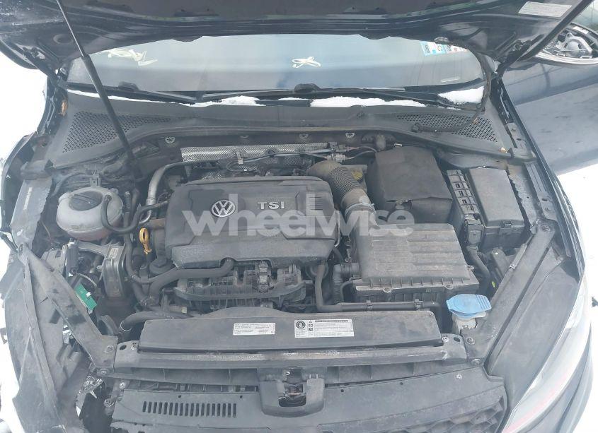 Photo 10 of 2017 Volkswagen Golf GTI SE 4-DOOR (VIN 3VW447AU5HM005815)