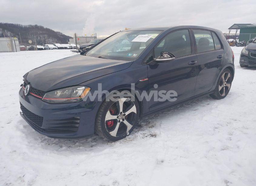 Photo 2 of 2017 Volkswagen Golf GTI SE 4-DOOR (VIN 3VW447AU5HM005815)