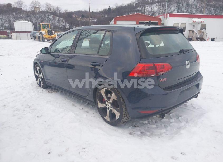Photo 3 of 2017 Volkswagen Golf GTI SE 4-DOOR (VIN 3VW447AU5HM005815)