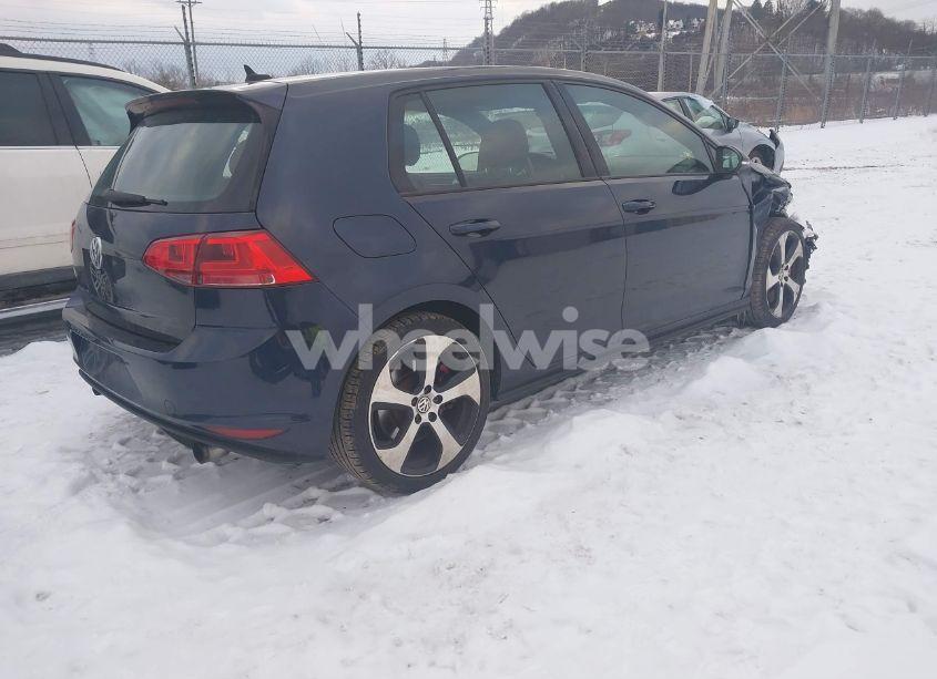 Photo 4 of 2017 Volkswagen Golf GTI SE 4-DOOR (VIN 3VW447AU5HM005815)